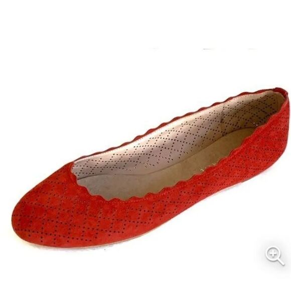 KELLY & KATIE PERFORATED SUEDE "WESLYNE" SIP ON BALLET FLAT SHOES - Picture 1 of 13